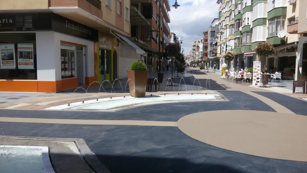Apartamentos Poniente - Mares Torre Del Mar Exteriér fotografie