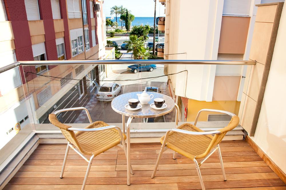 Apartamentos Poniente - Mares Torre Del Mar Exteriér fotografie